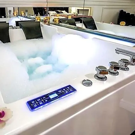 Shine Jacuzzi Starowislna 4*