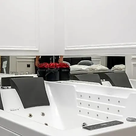 Shine Jacuzzi Starowislna Hotel