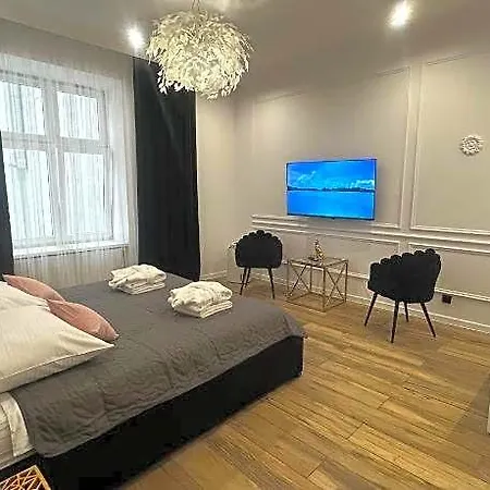 Shine Jacuzzi Starowislna 4* Kraków